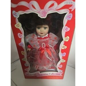 NEW MELISSA JANE VICTORIAN VALENTINE COLLECTION PORCELAIN DOLL BRUNETTE 1996